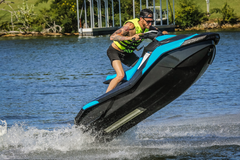 Illustration for article titled What It's Like To Pilot A Supercharged 300 HP Sea Doo With Brakes